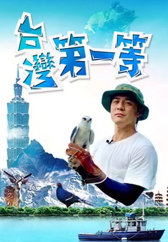 【姐弟乱伦】趁周末难得休息和姐姐逛街，看了电影后跑到附近的游戏馆，说是去游戏馆玩其实是想找个地方做爱，于是就有了游戏馆坐爱的故事 - 碧娜夫人